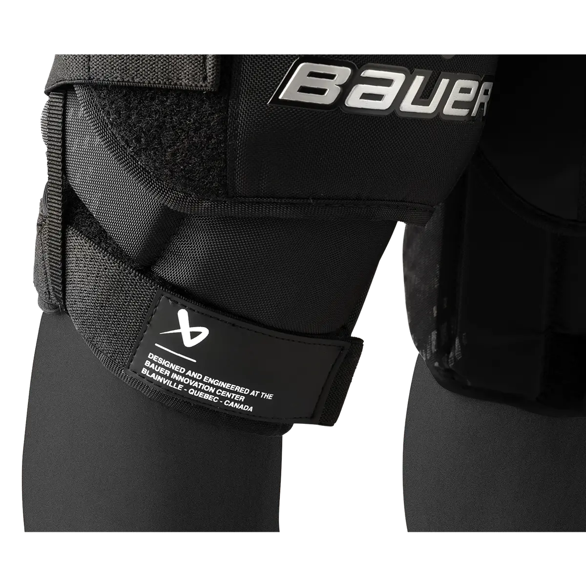 S25 Bauer Elite Knee Guard Intermediate 2