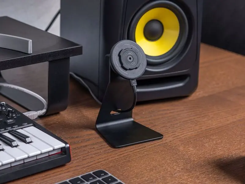 Quadlock Mag Wireless Charging Head 1