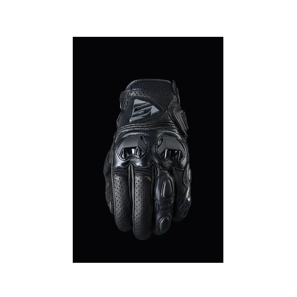 Five Sf2 Gloves 1