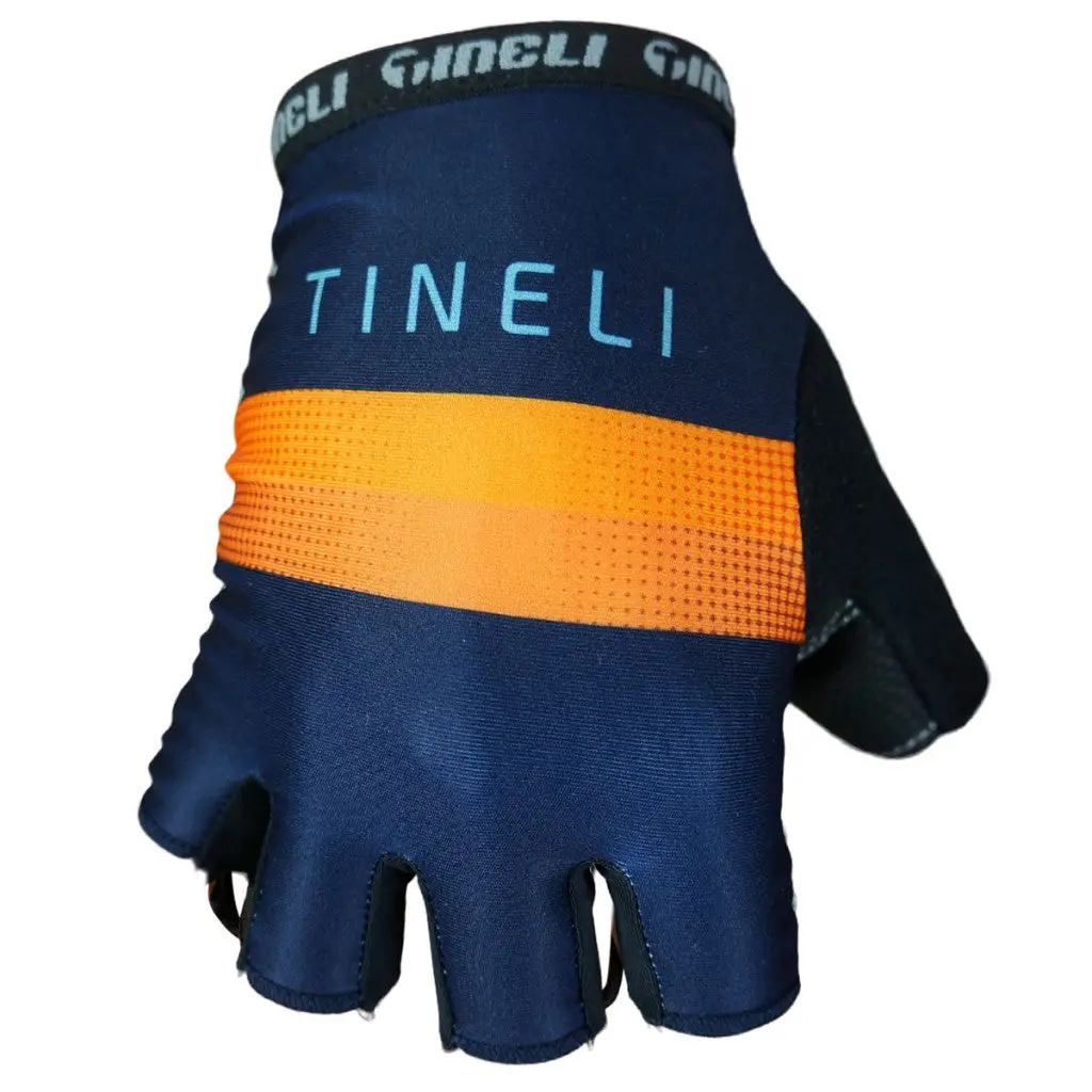 Road Runner Gloves 1