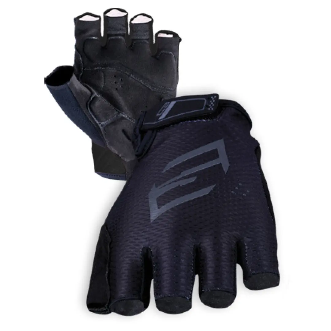 Five Rc3 Gel Shorty Gloves. 2