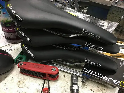 Burgtec Cloud Saddle Mk2 Cr/Mo Rails Plastic Base 1