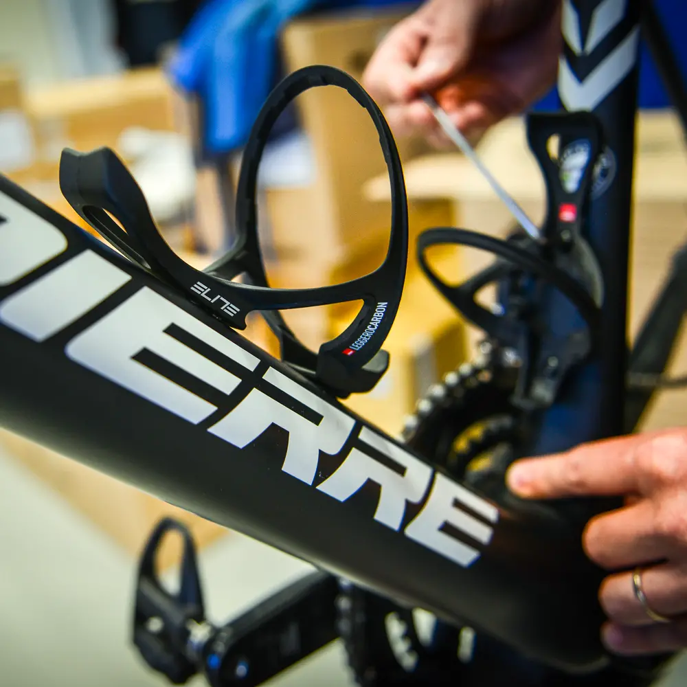 Elite Pb Leggero Carbon Cages 1