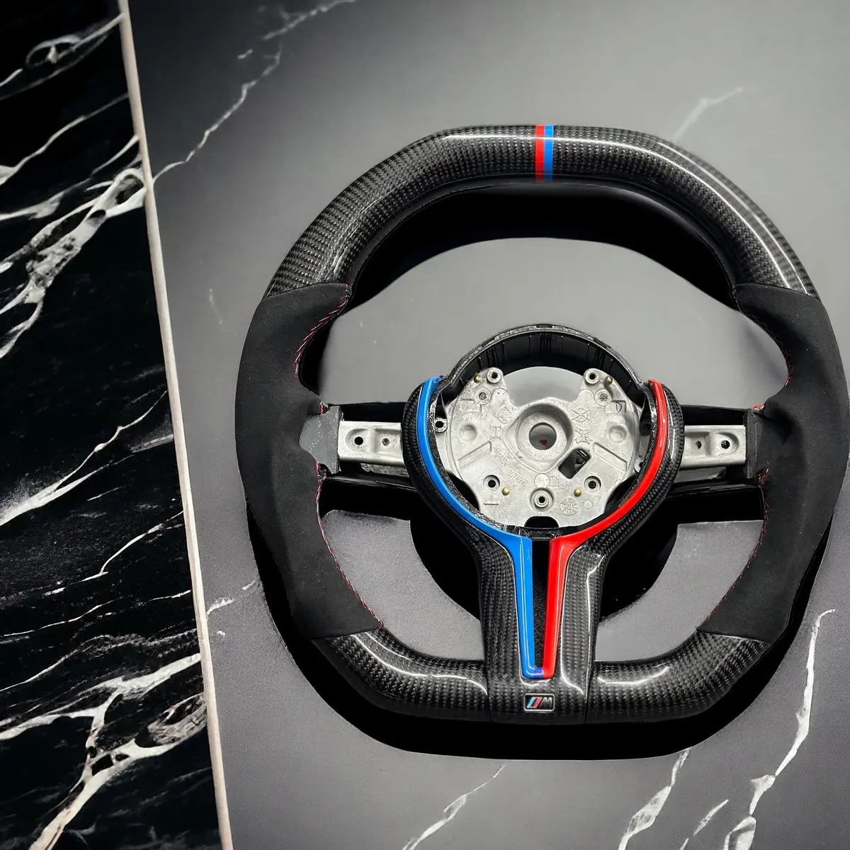 Carbon Fiber Steering Wheel - Bmw M2 M3 M4 F30 F35 F80 F82 Alcantara 1