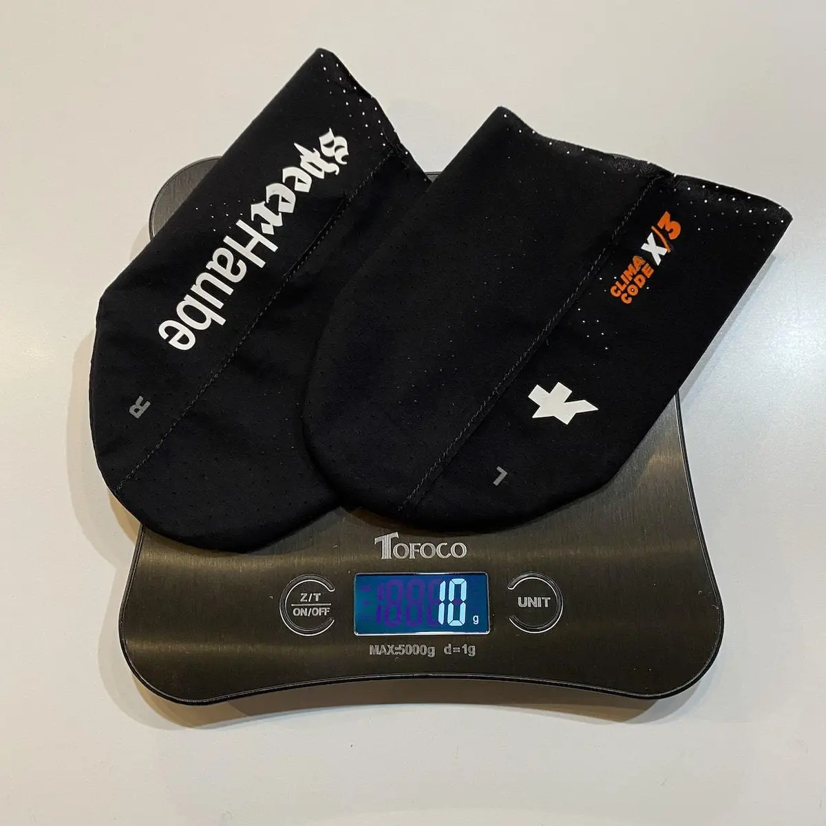 Assos Sock Cover Speerhaube 1