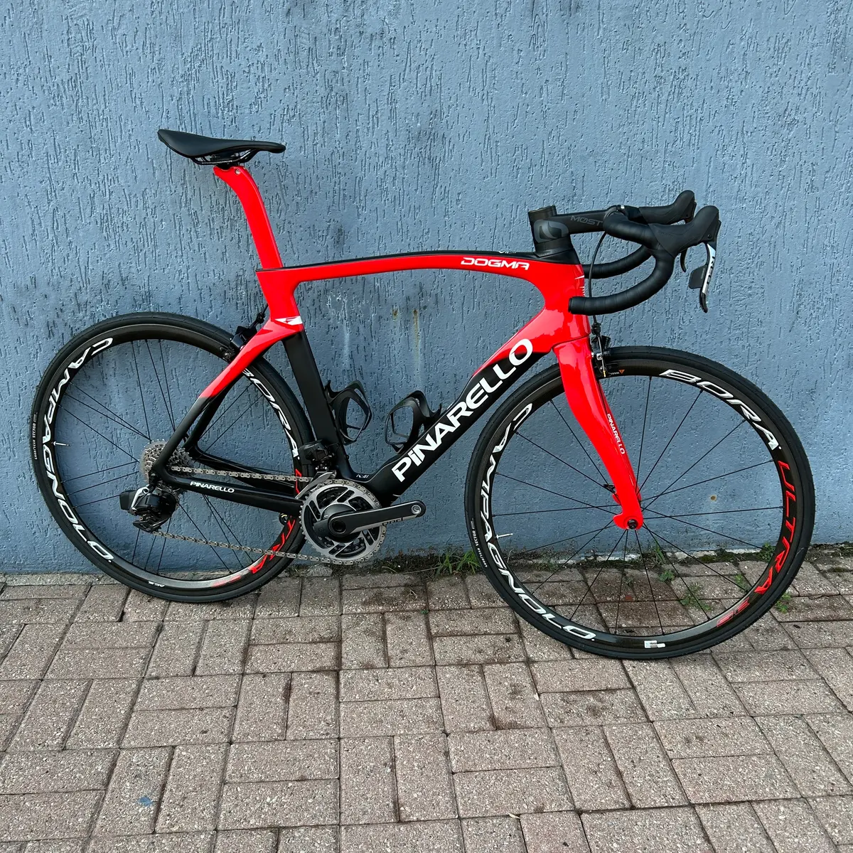Pinarello Dogma F Rim (Pre-Owned) 1