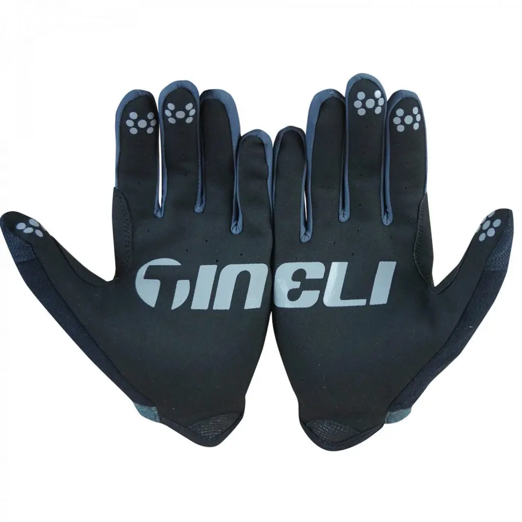 Black Trail Gloves 2