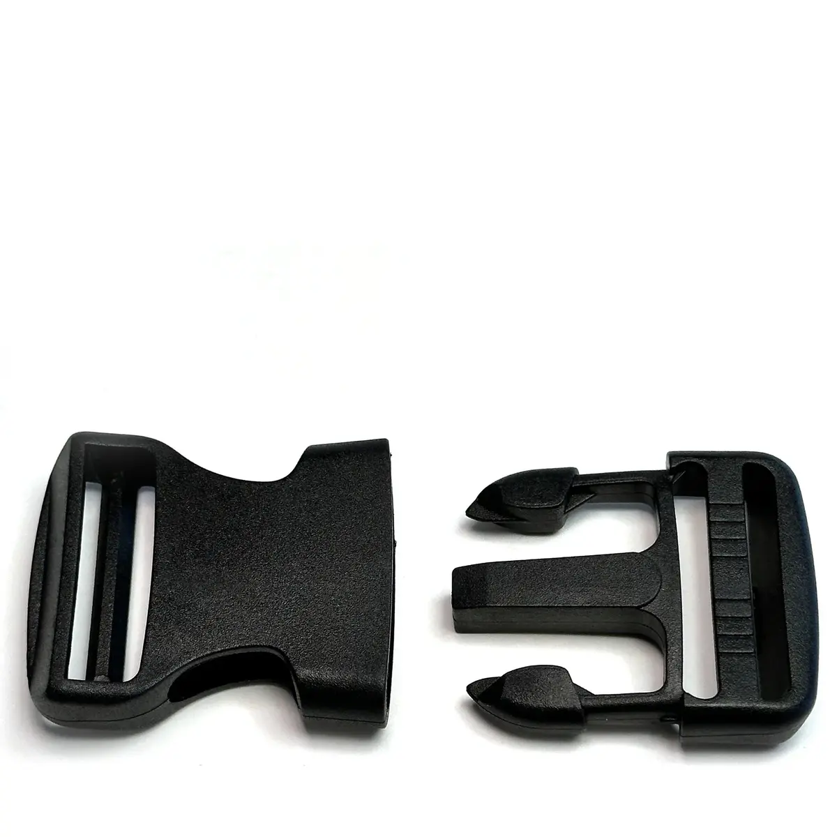 Replacement Buckle For 2Nd Gen Race Day Bags 1