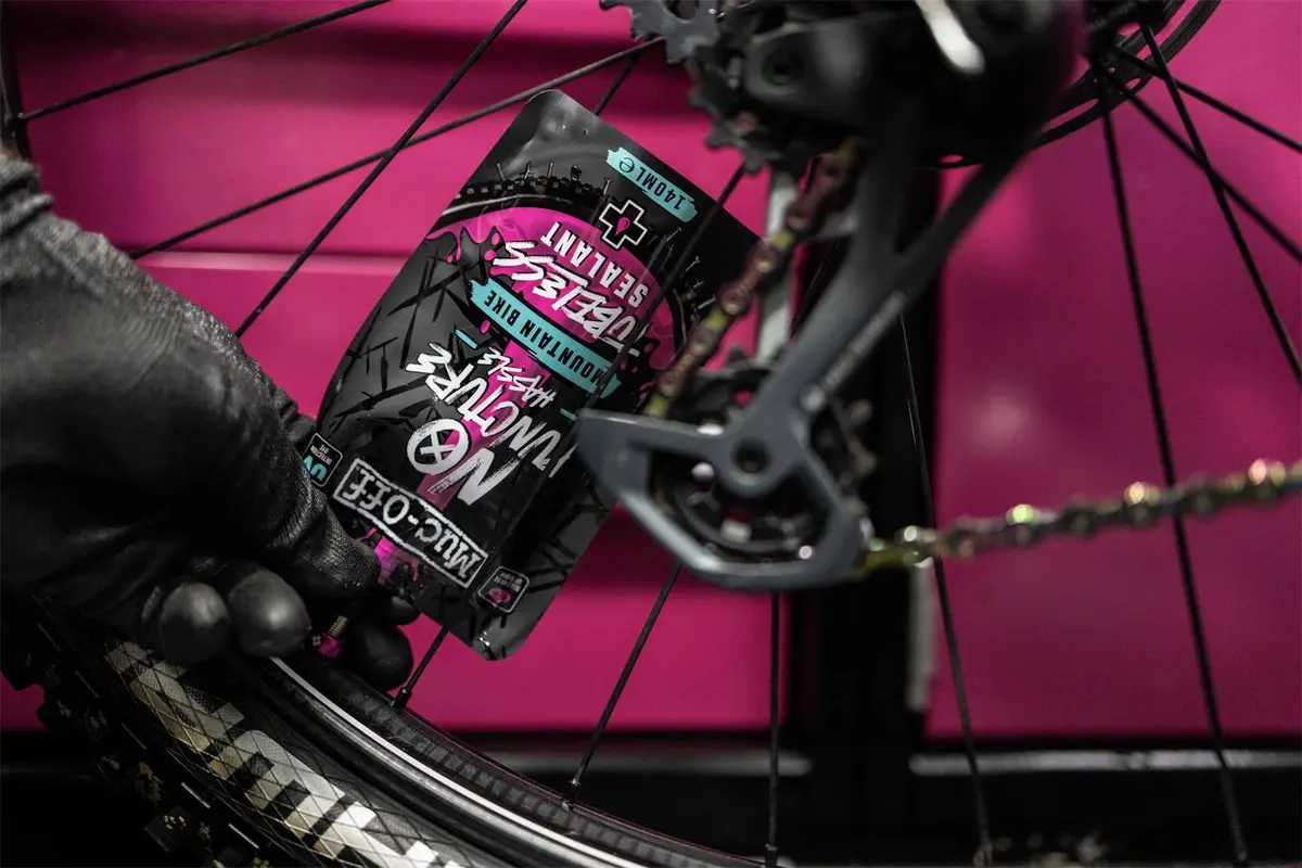Muc-Off - Mtb Tubeless Sealant 2