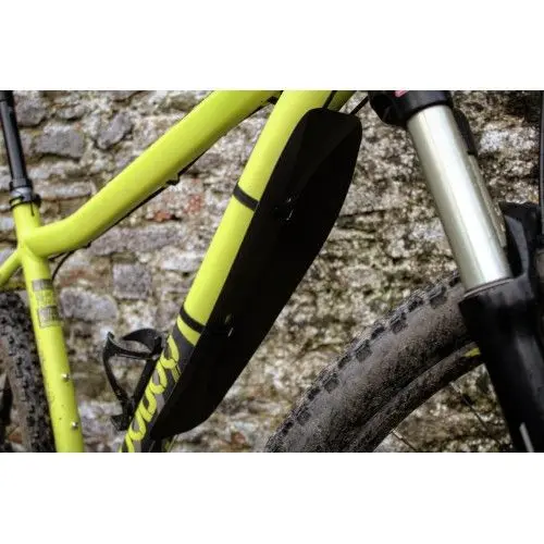 Mucky Nutz Gut Fender 4