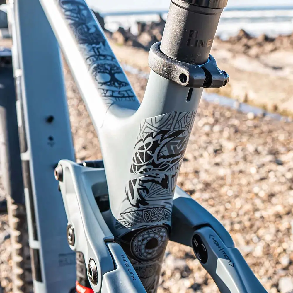 Mucky Nutz Frame Skinz Viking 1