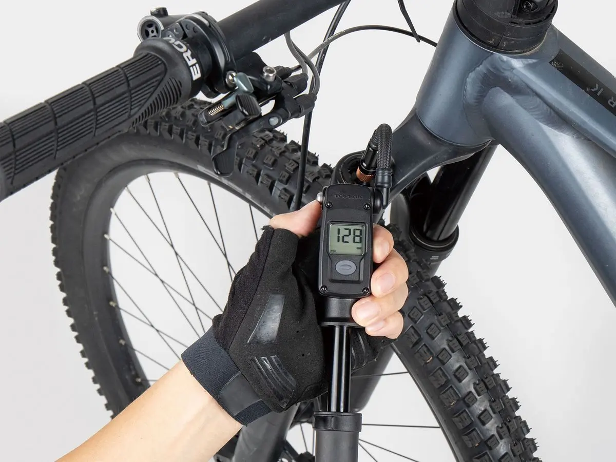 Topeak Mountain Digital 2-Stage 300Psi 1